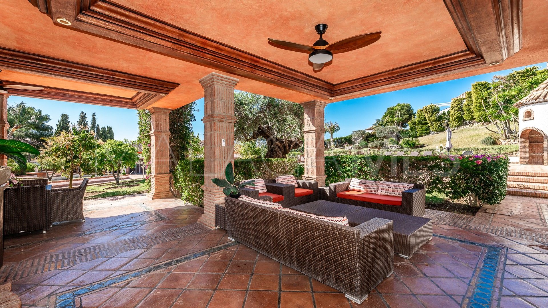 For sale El Rosario 4 bedrooms villa