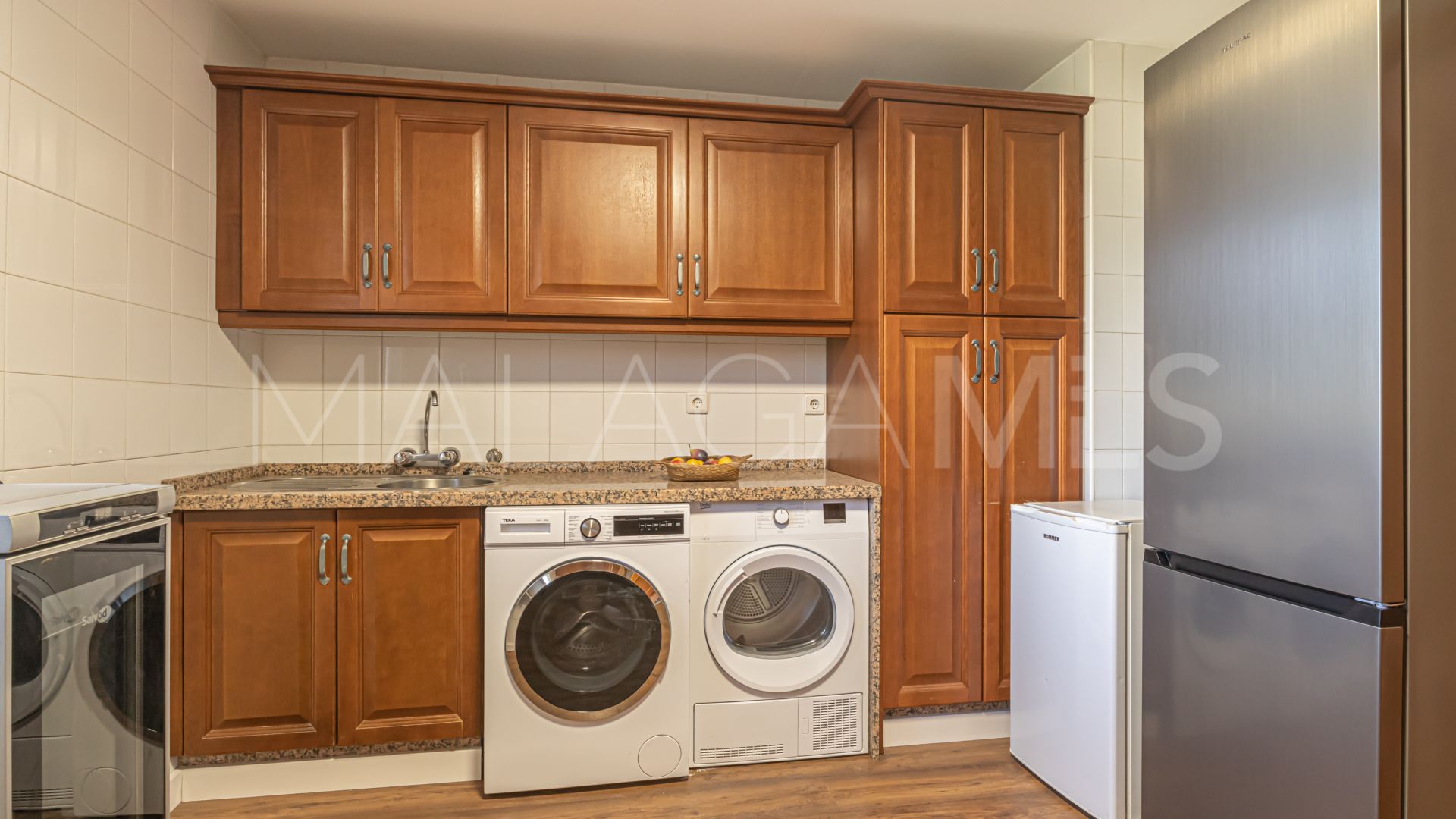 Se vende villa in Guadalmina Alta with 7 bedrooms