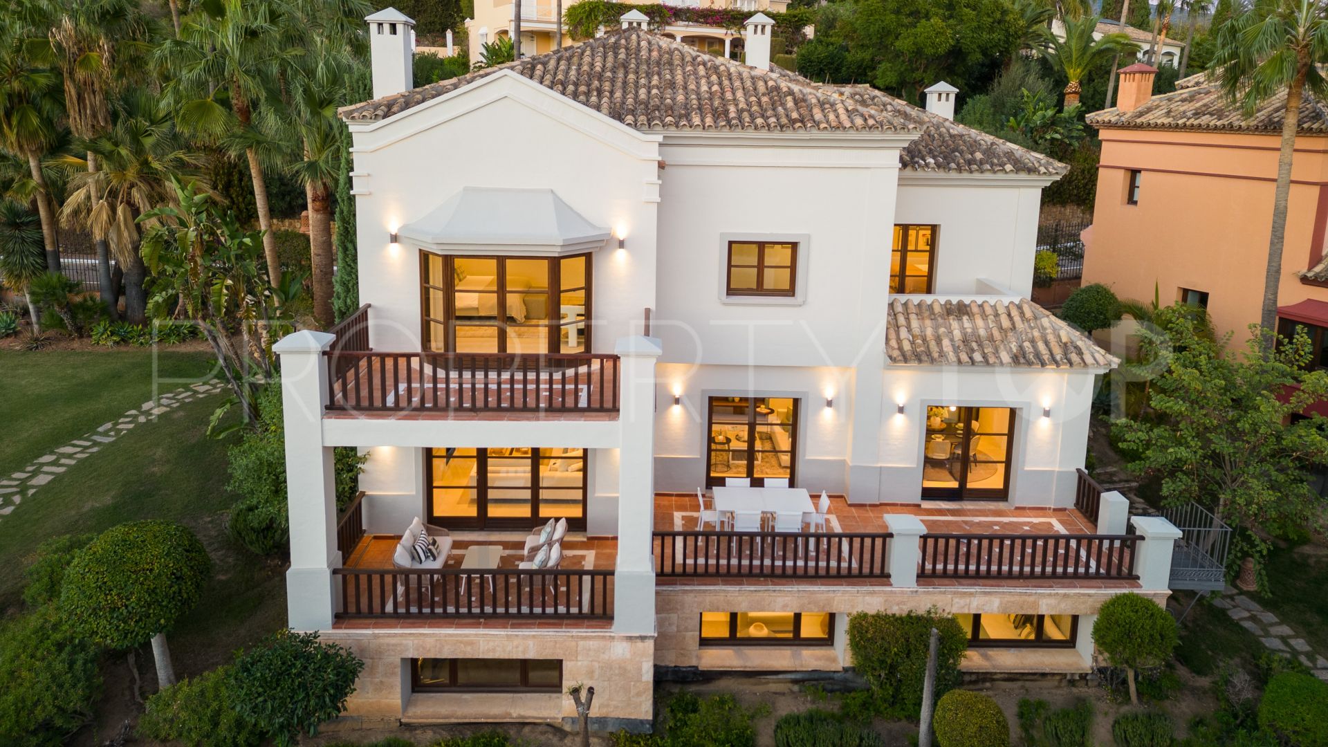 Comprar villa en Marbella Hill Club