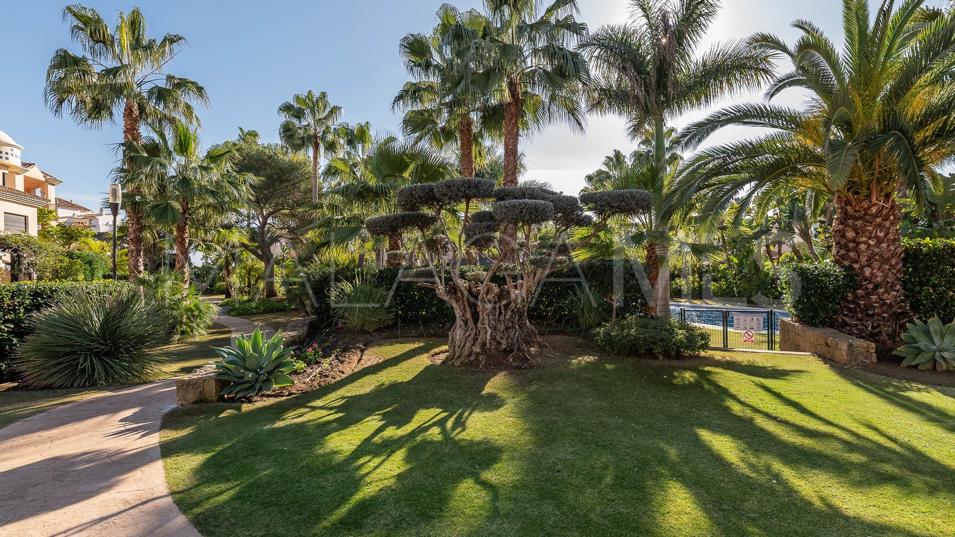 Wohnung for sale in Marbella - Puerto Banus