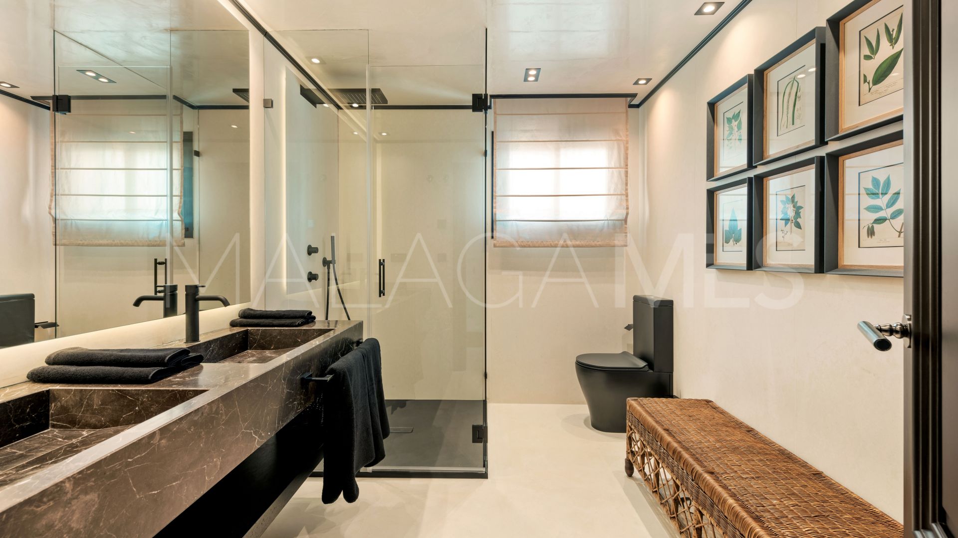 Takvåning for sale in Beach Side Golden Mile