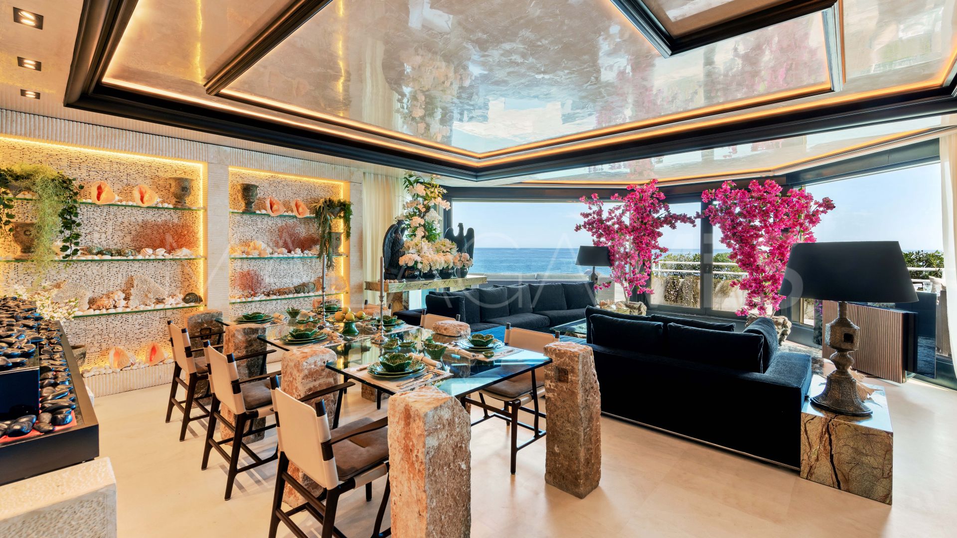 Takvåning for sale in Beach Side Golden Mile