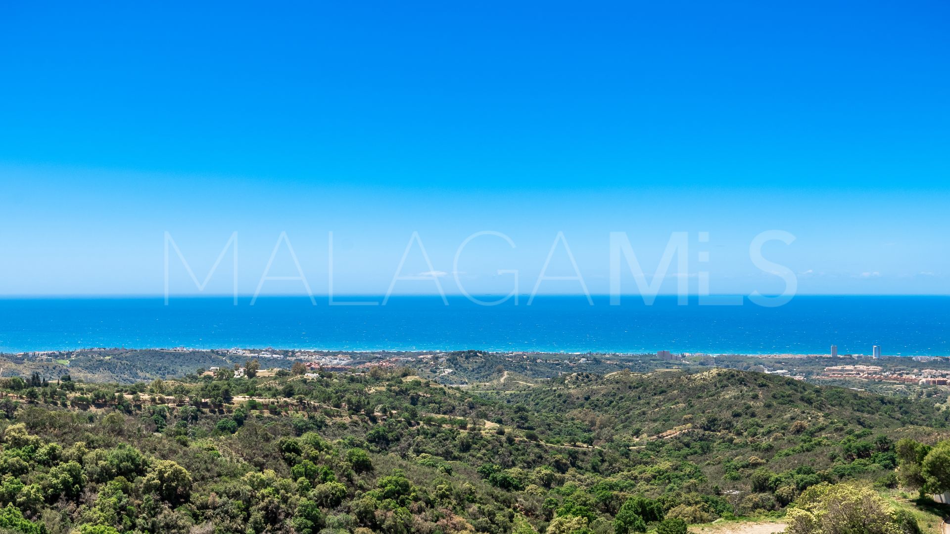For sale Altos de Elviria apartment with 2 bedrooms