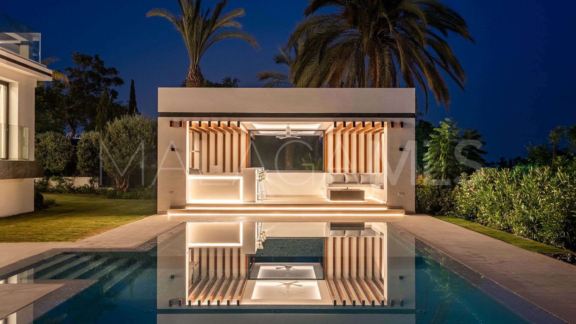 Villa for sale in Los Flamingos Golf