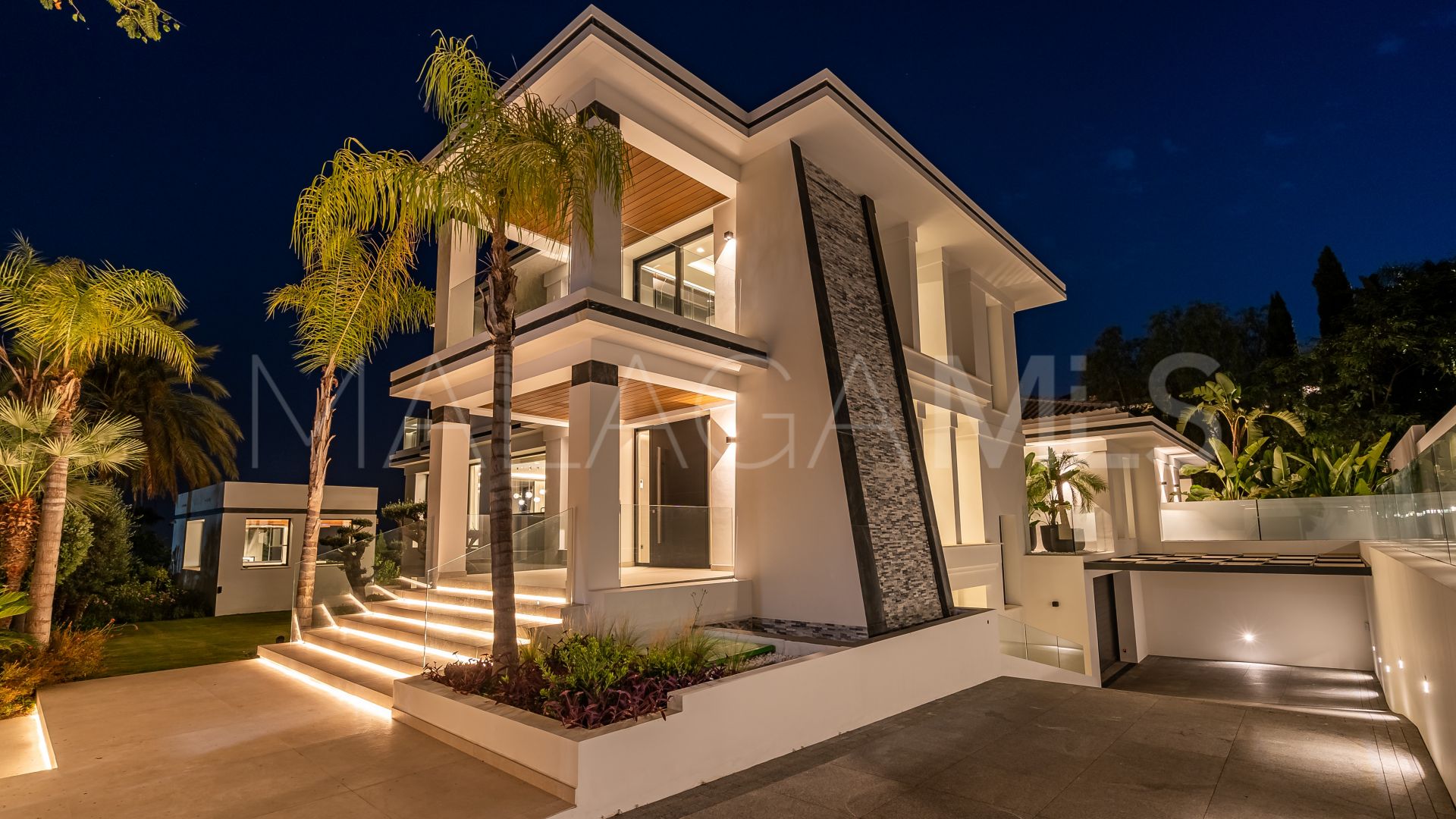 Villa for sale in Los Flamingos Golf