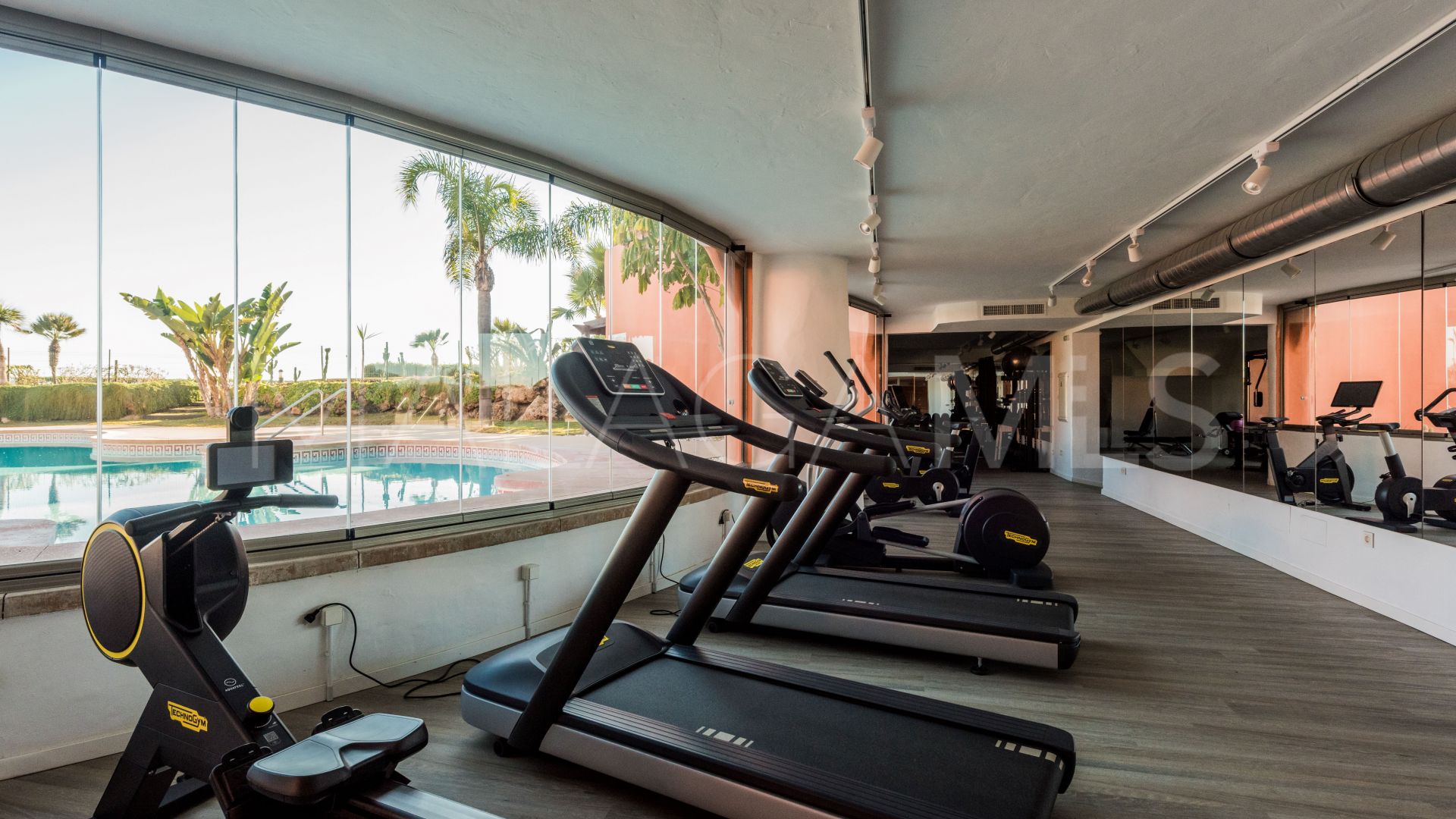 For sale penthouse in Los Monteros