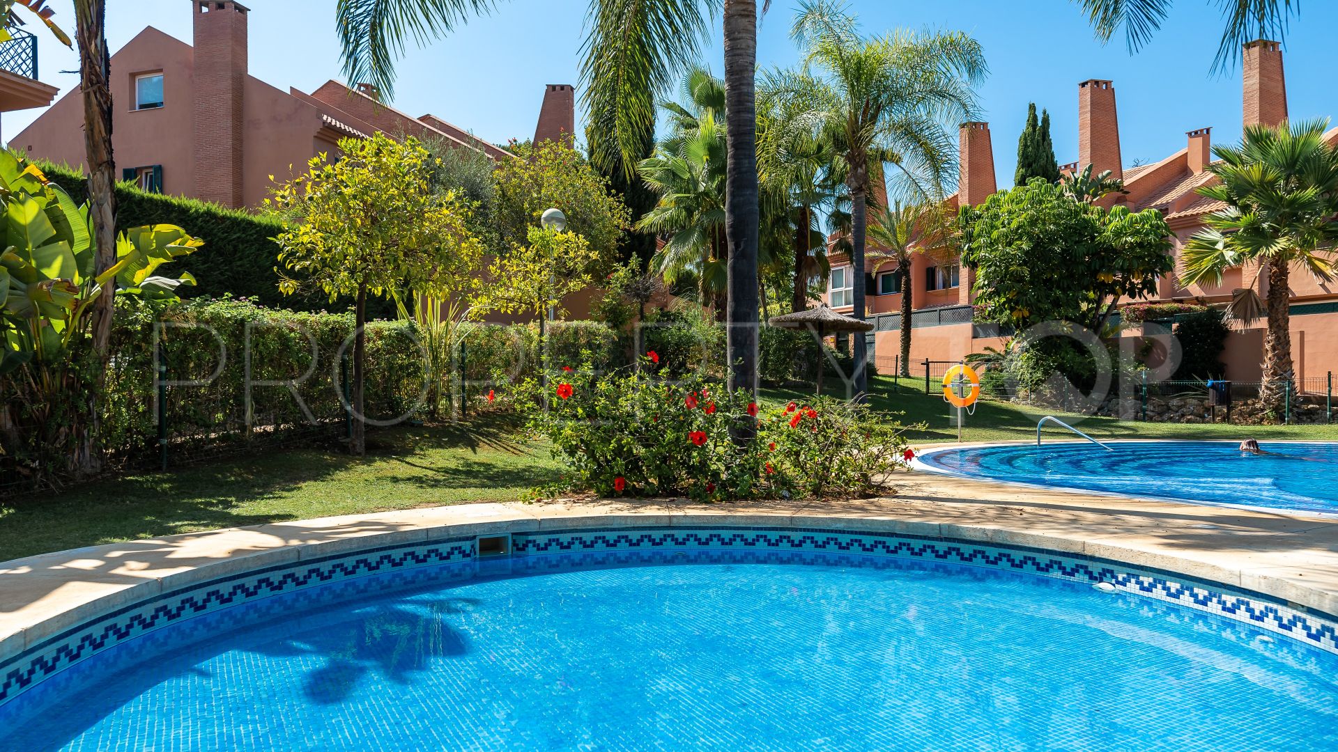 Town house with 5 bedrooms for sale in Los Monteros