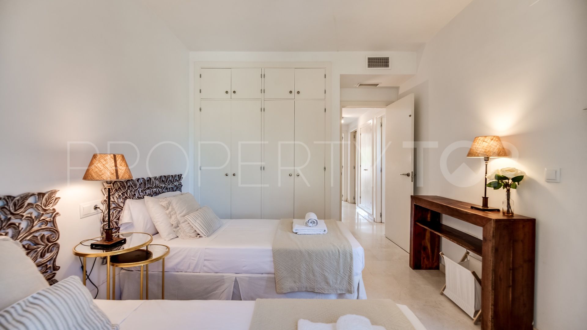 Town house with 5 bedrooms for sale in Los Monteros