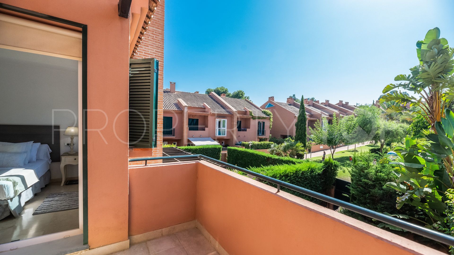 Town house with 5 bedrooms for sale in Los Monteros