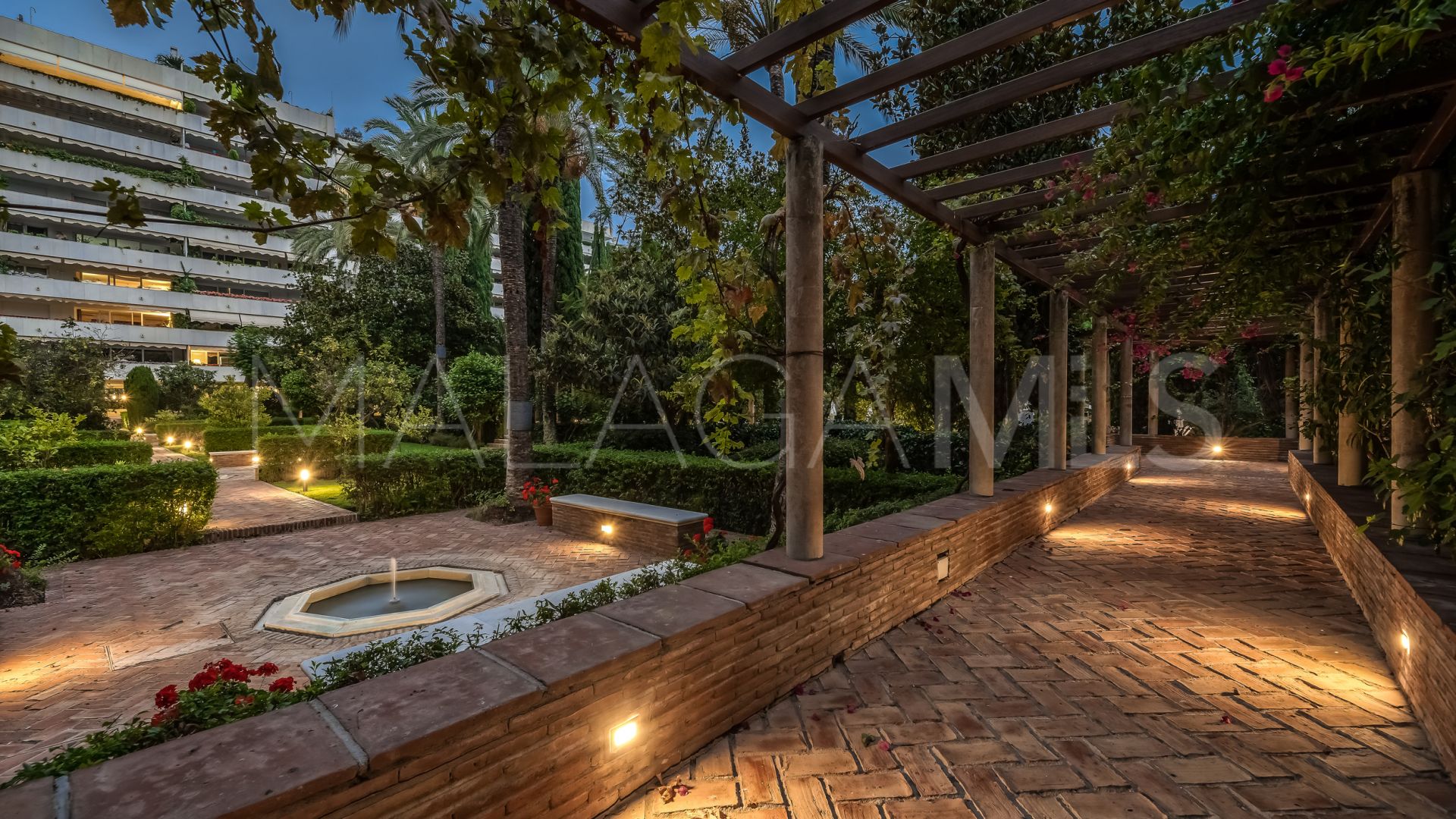 3 bedrooms apartment for sale in Marbella City