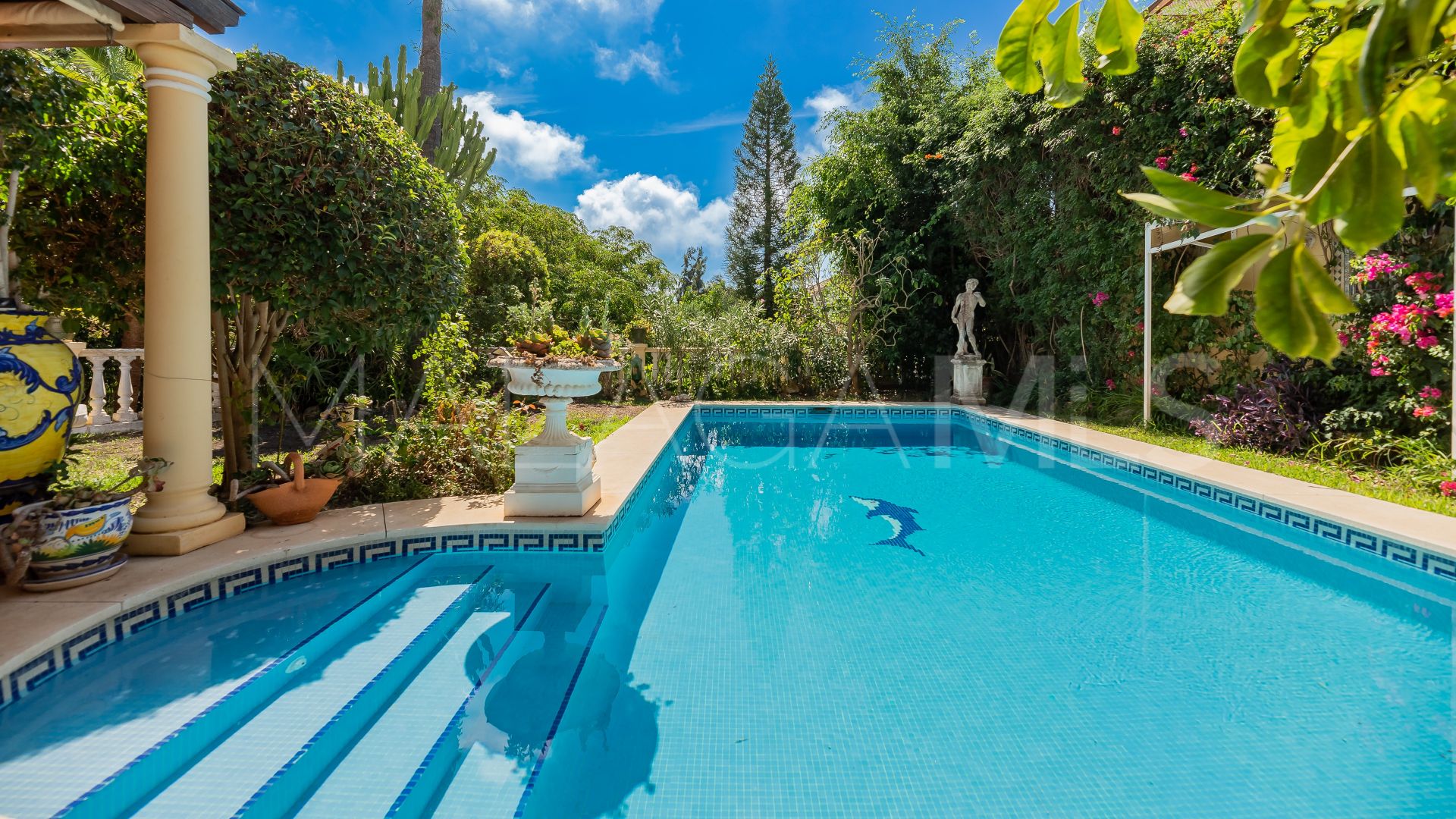 For sale Marbella Hill Club town house with 4 bedrooms