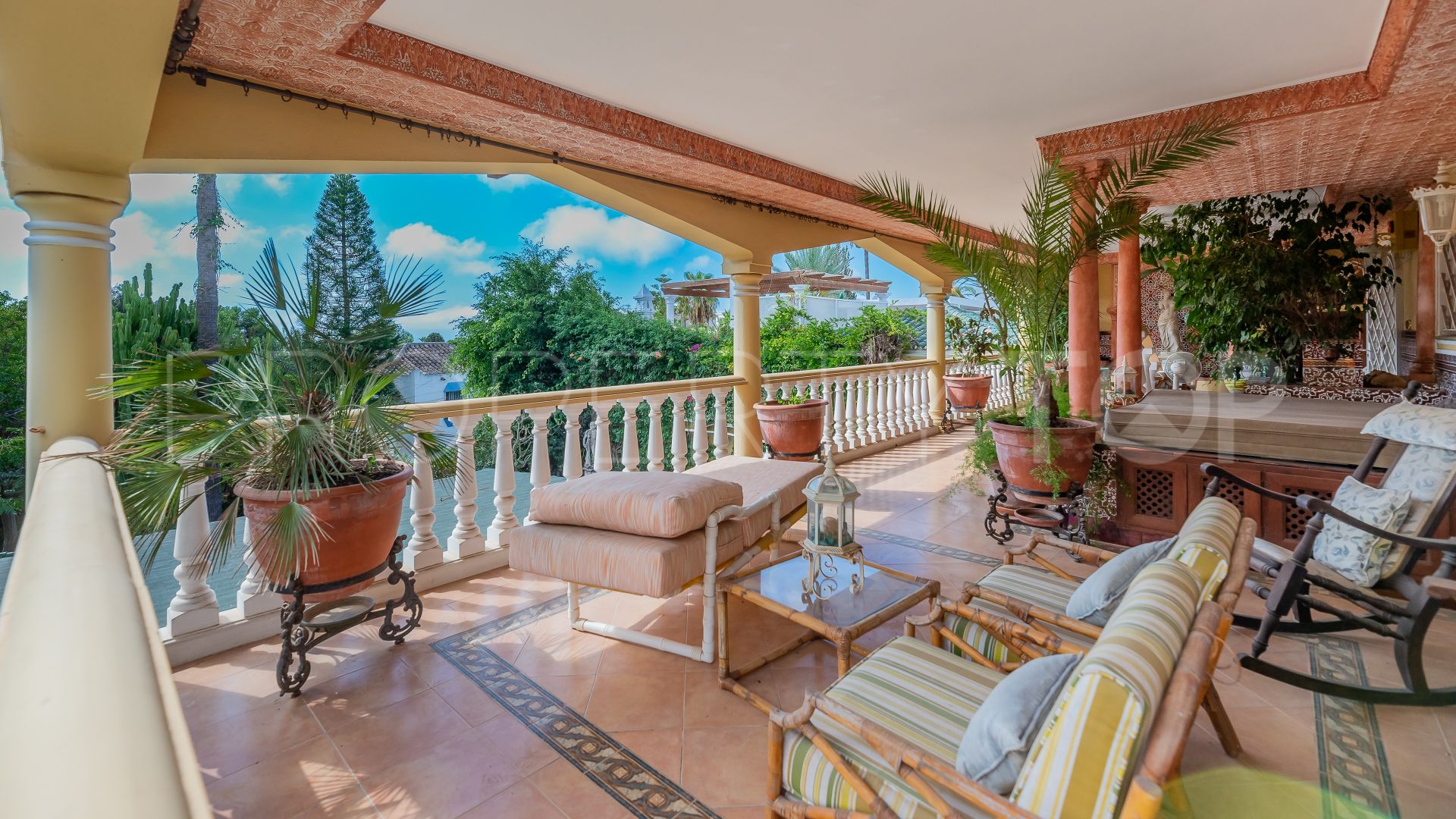 For sale Marbella Hill Club town house with 4 bedrooms