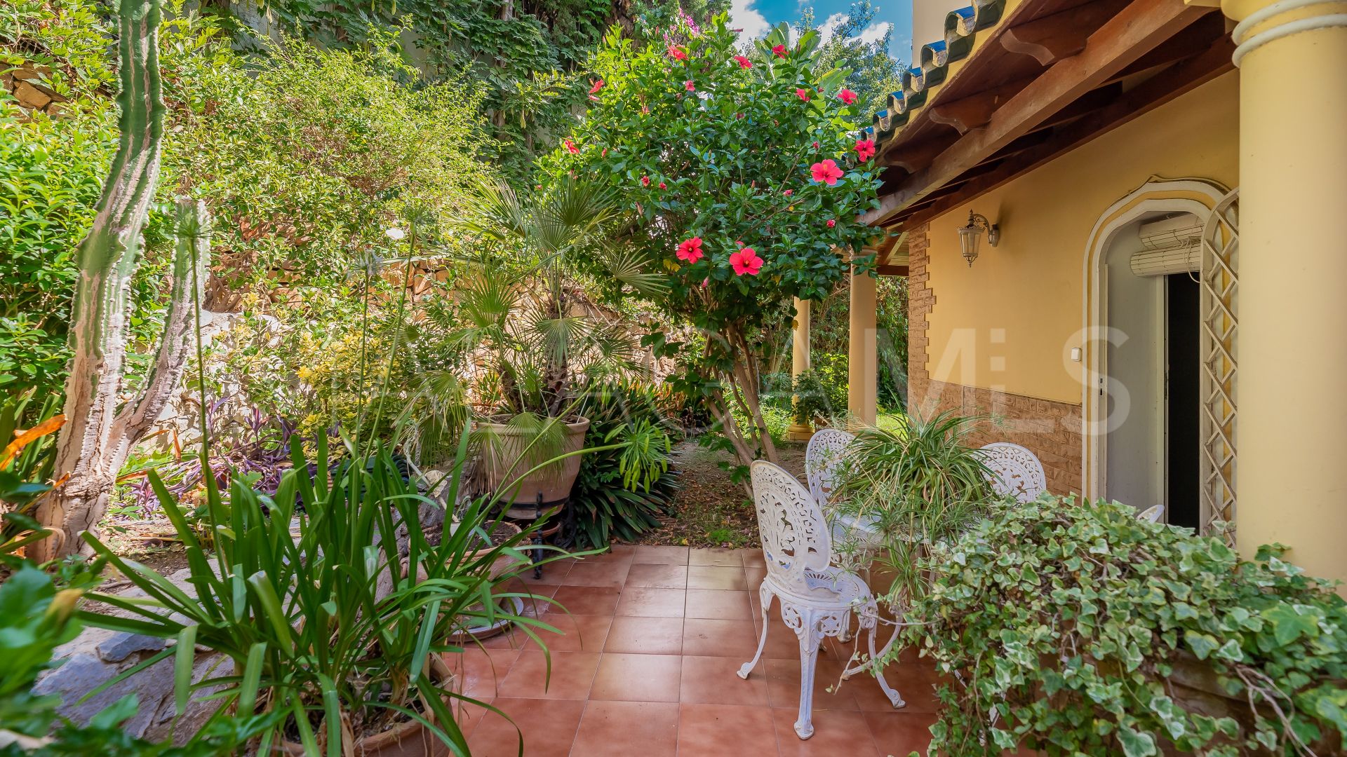 For sale Marbella Hill Club town house with 4 bedrooms