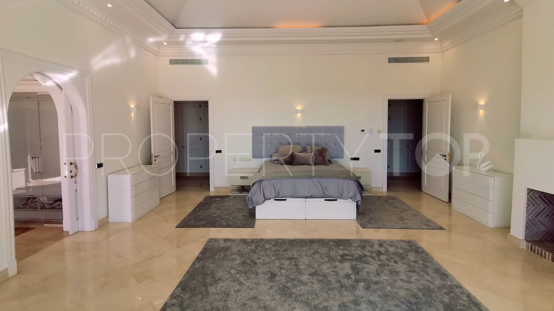 Villa con 8 dormitorios en venta en La Zagaleta