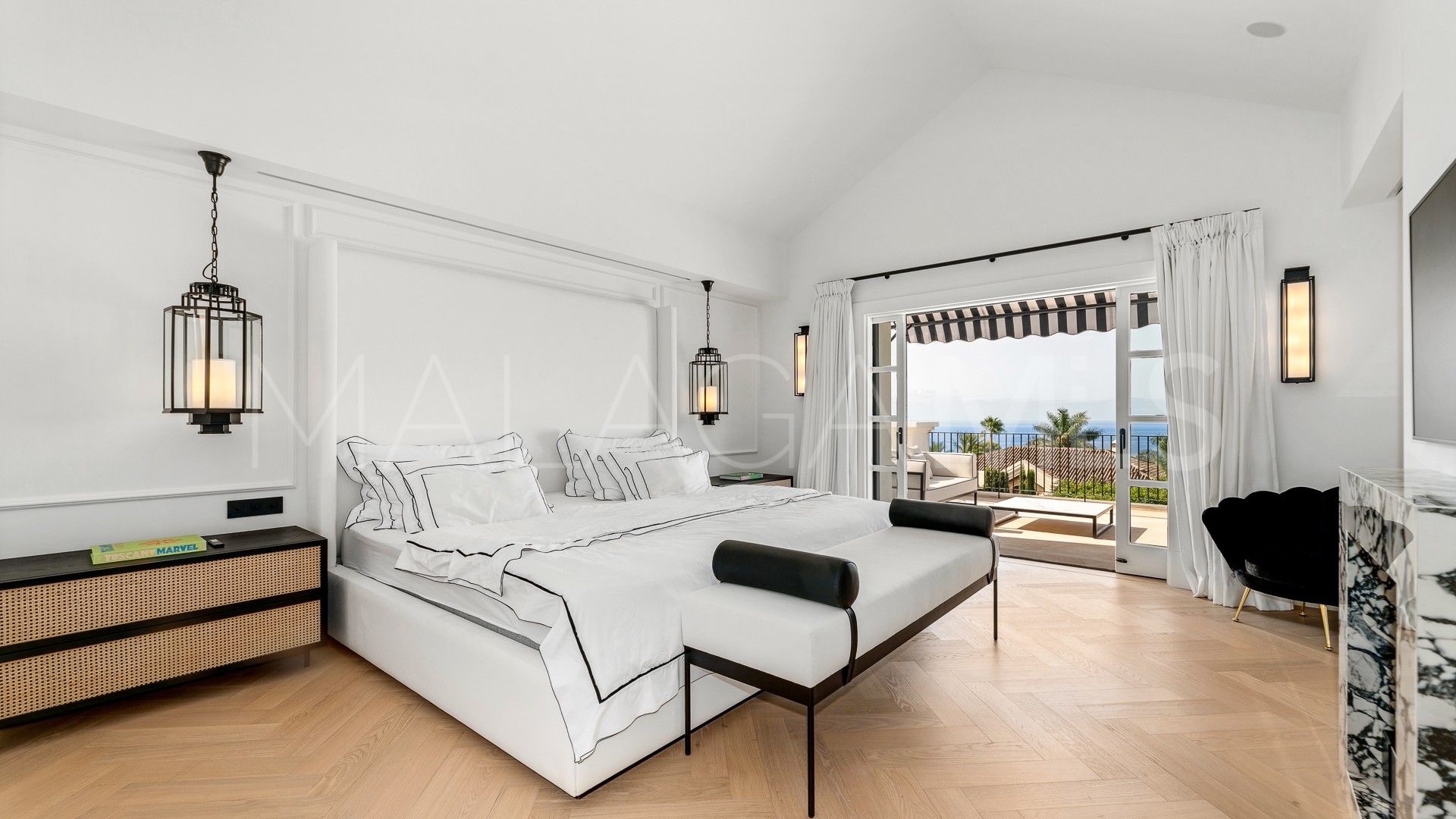 5 bedrooms Sierra Blanca villa for sale