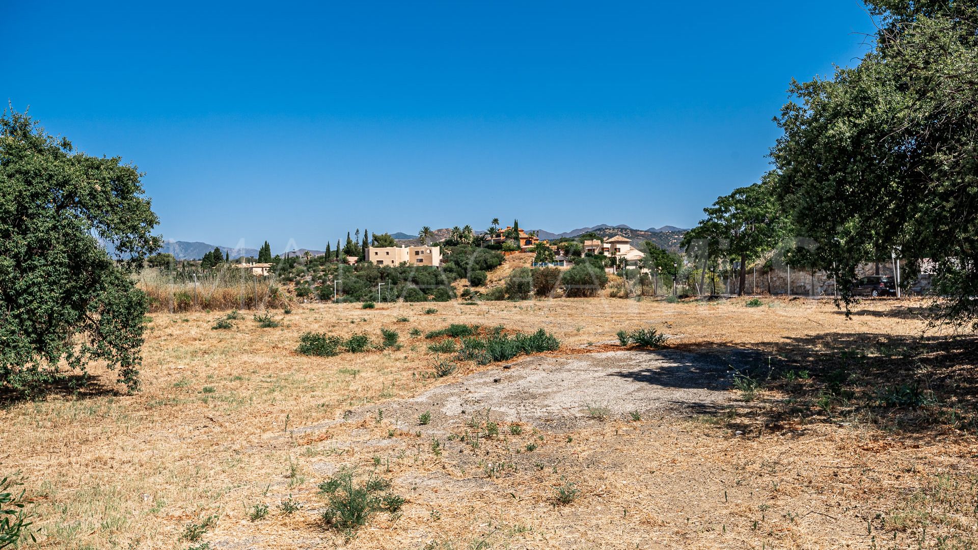 Parcela a la venta in Elviria