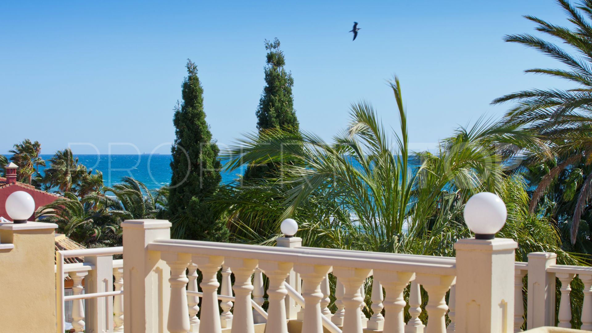 For sale villa in Bahia de Marbella