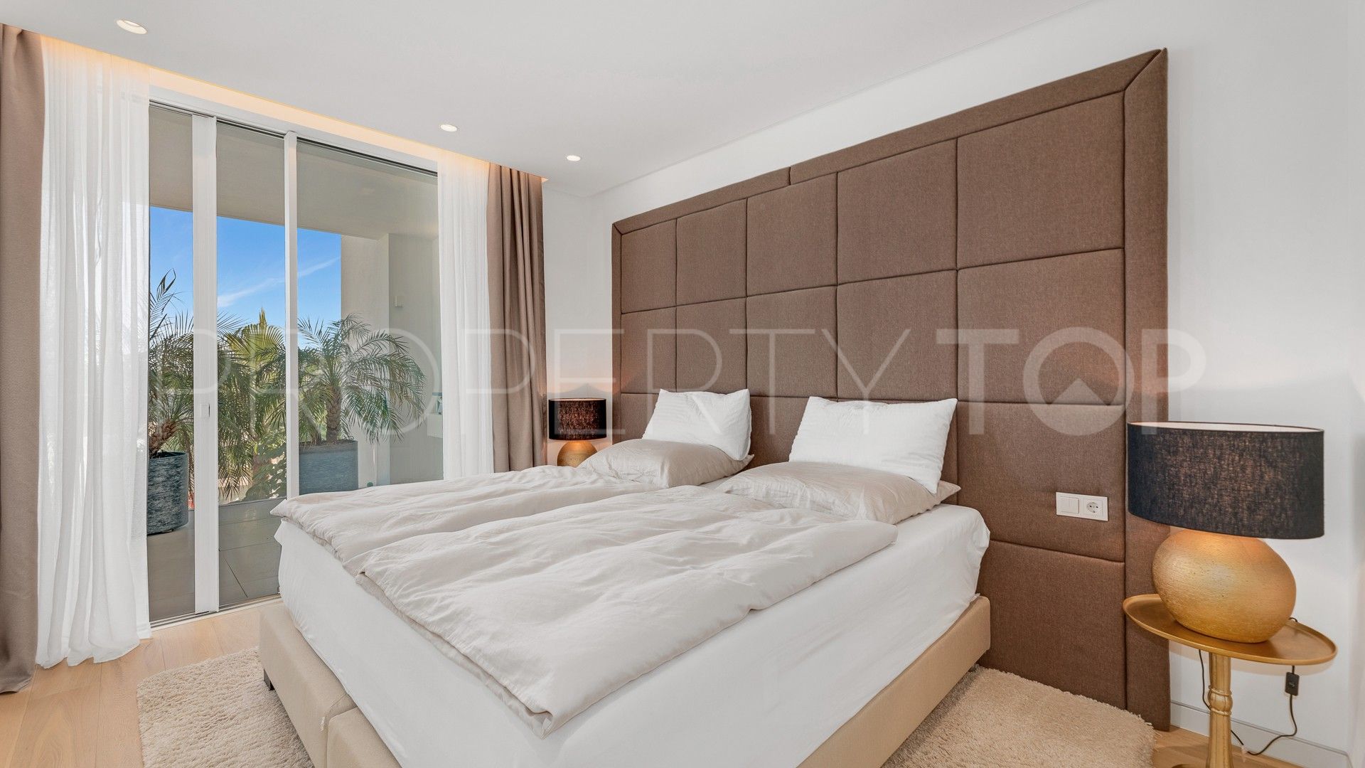 For sale apartment in Golden Mile with 3 bedrooms