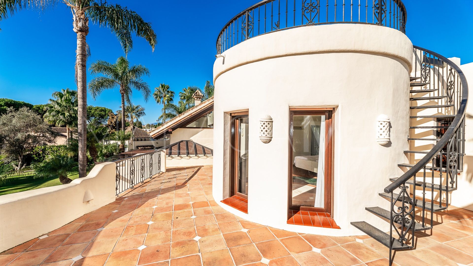 Buy villa in Beach Side Golden Mile with 9 bedrooms