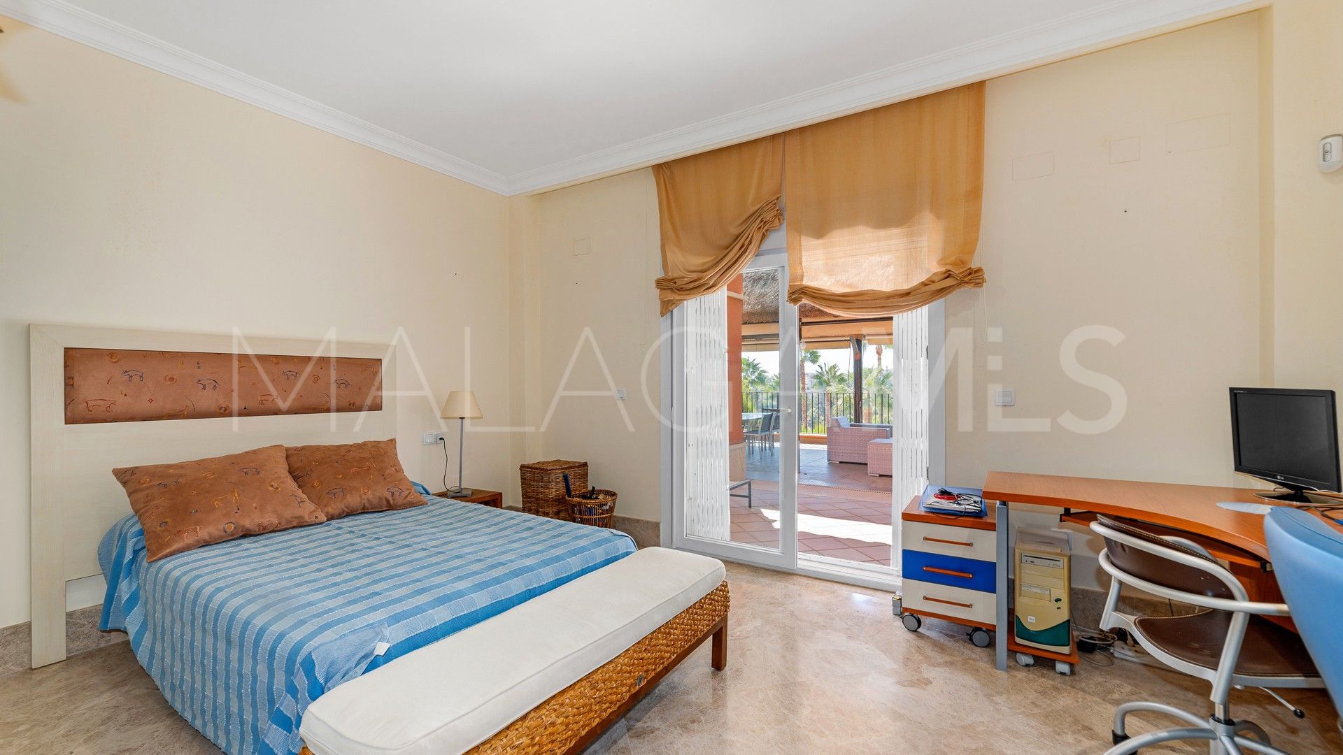 5 bedrooms Los Monteros villa for sale