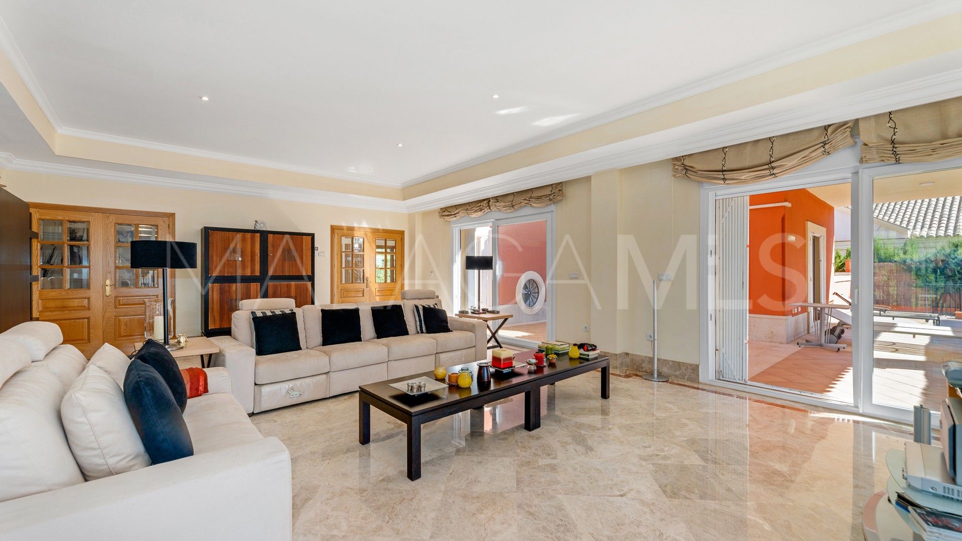 5 bedrooms Los Monteros villa for sale