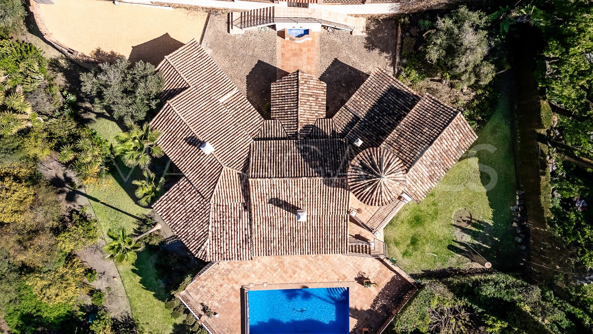 Villa for sale in Paraiso Alto