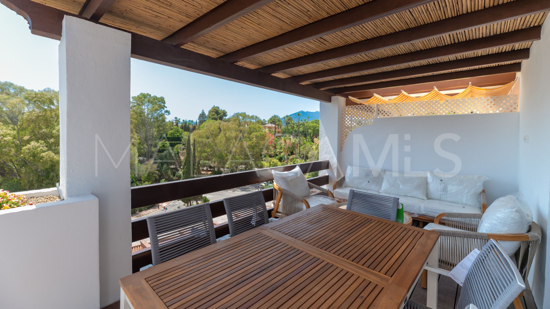 Duplex for sale in Marbella Golden Mile