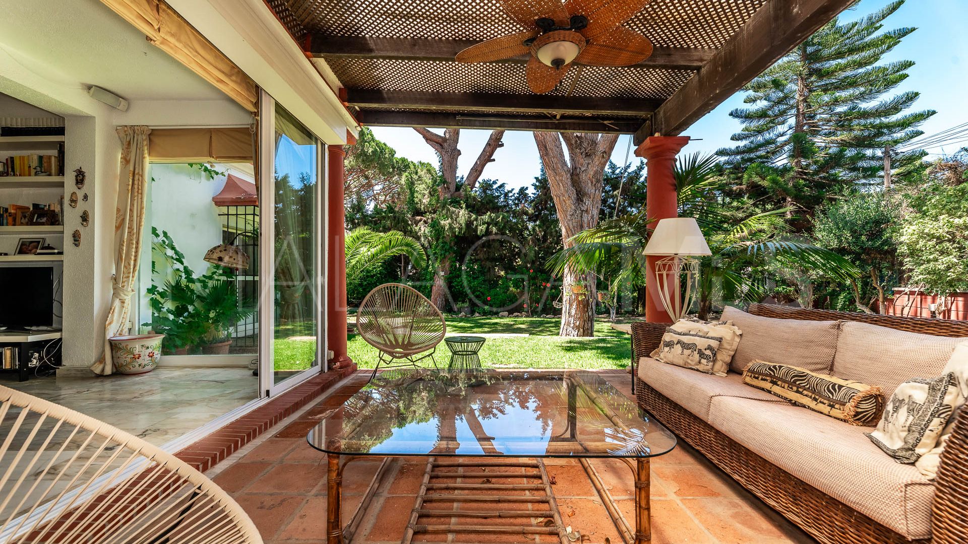 Villa for sale in Marbella Este