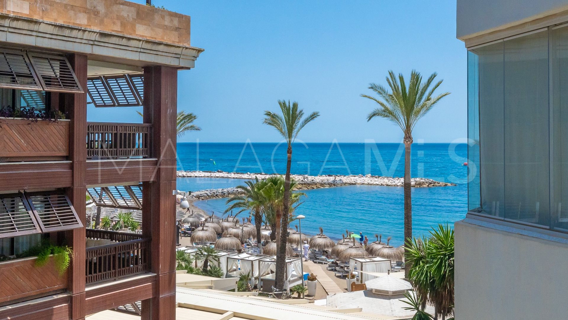 Buy apartment with 3 bedrooms in Marbella - Puerto Banus