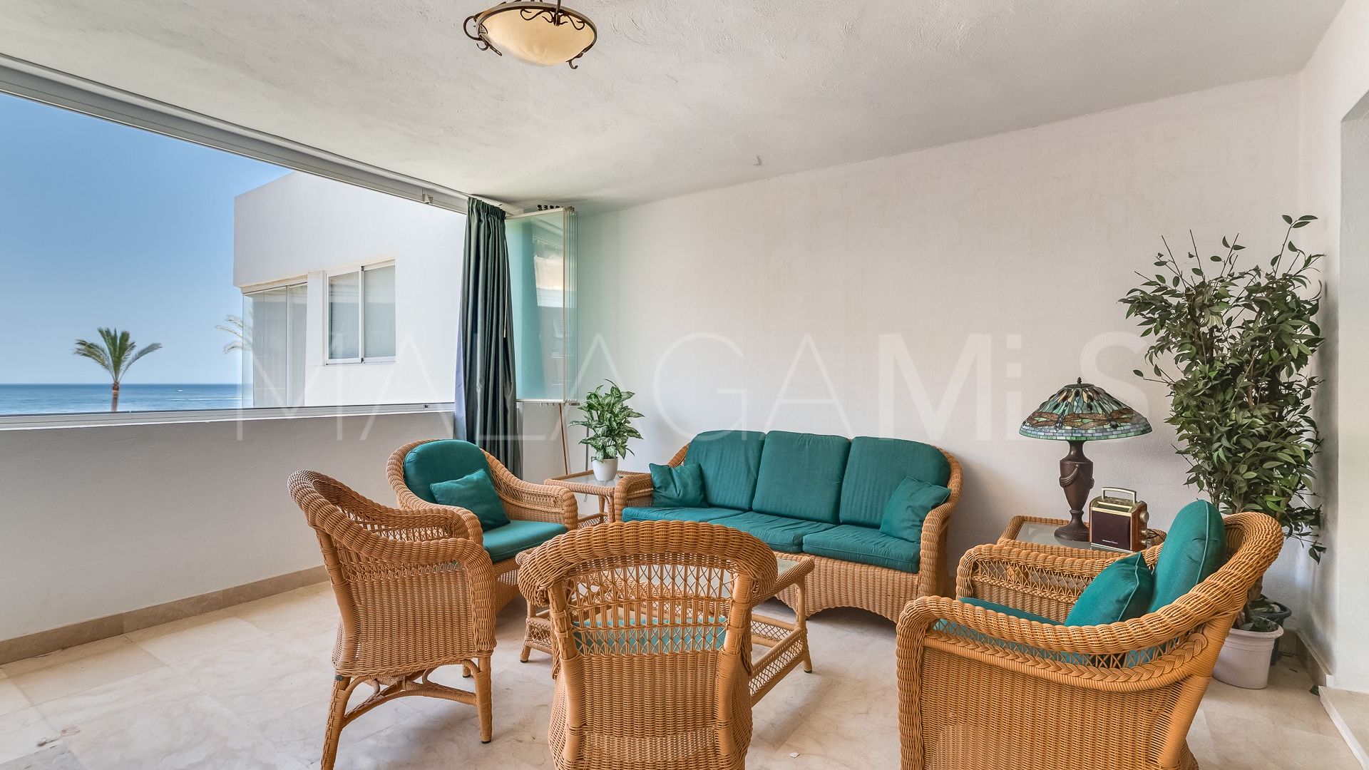 Buy apartment with 3 bedrooms in Marbella - Puerto Banus