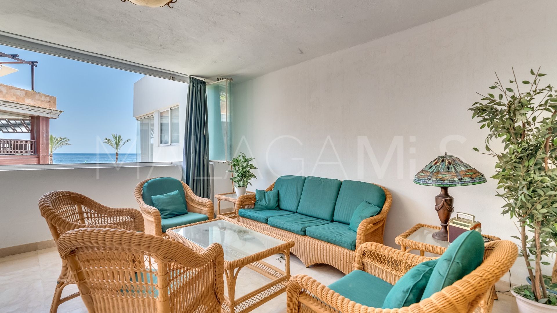 Buy apartment with 3 bedrooms in Marbella - Puerto Banus