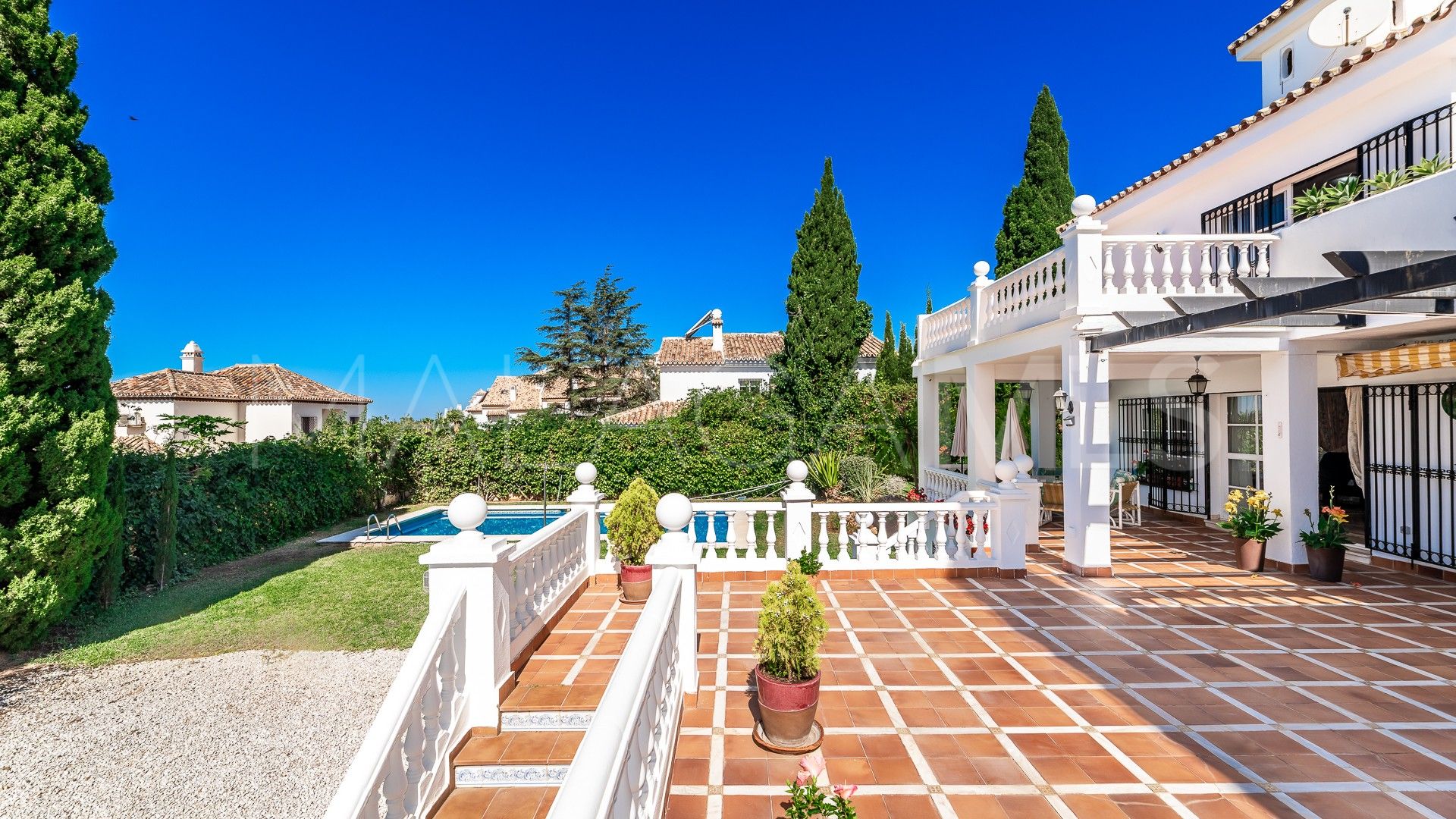 Villa for sale in Marbella Golden Mile with 6 bedrooms