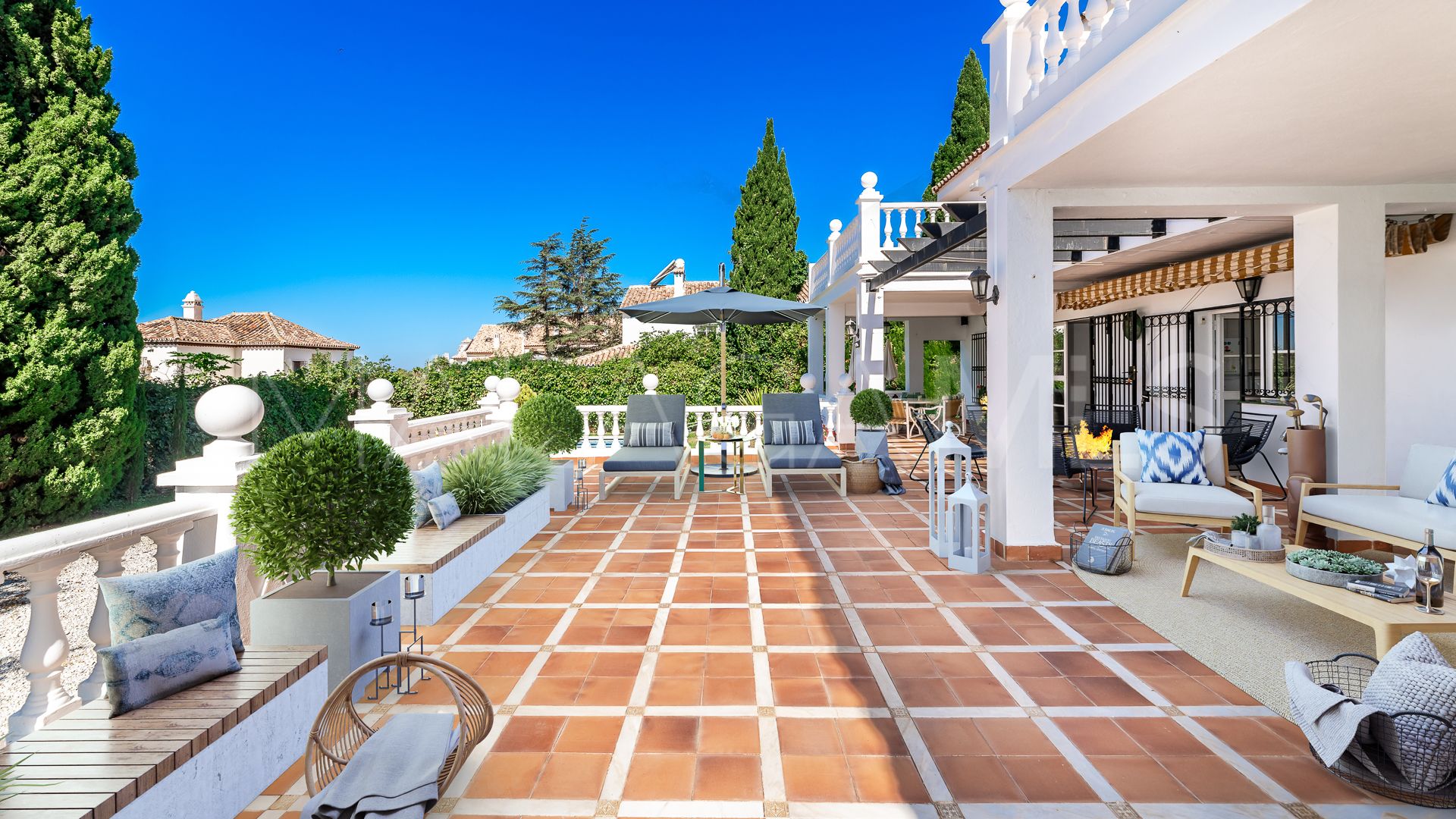 Villa for sale in Marbella Golden Mile with 6 bedrooms