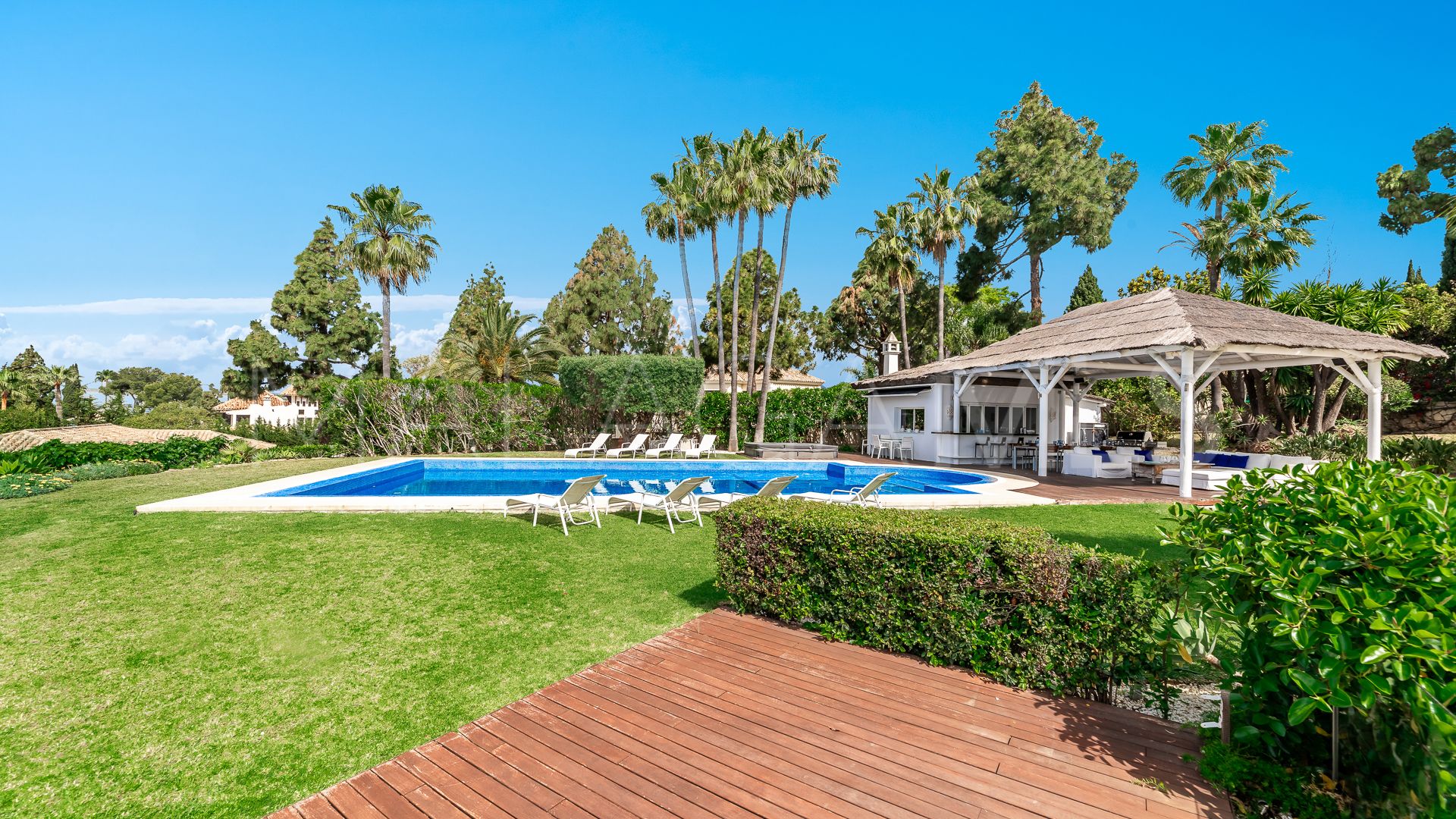 Villa for sale in Hacienda las Chapas