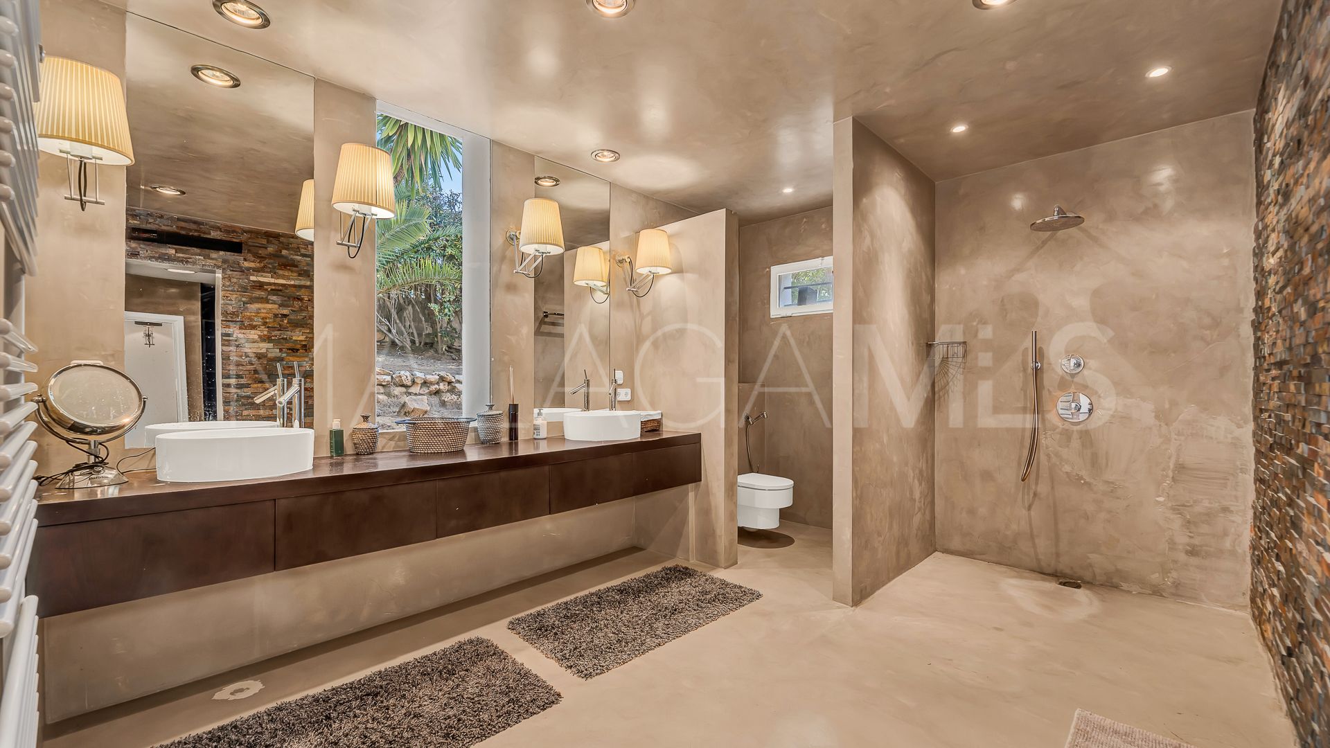 Villa for sale in Hacienda las Chapas