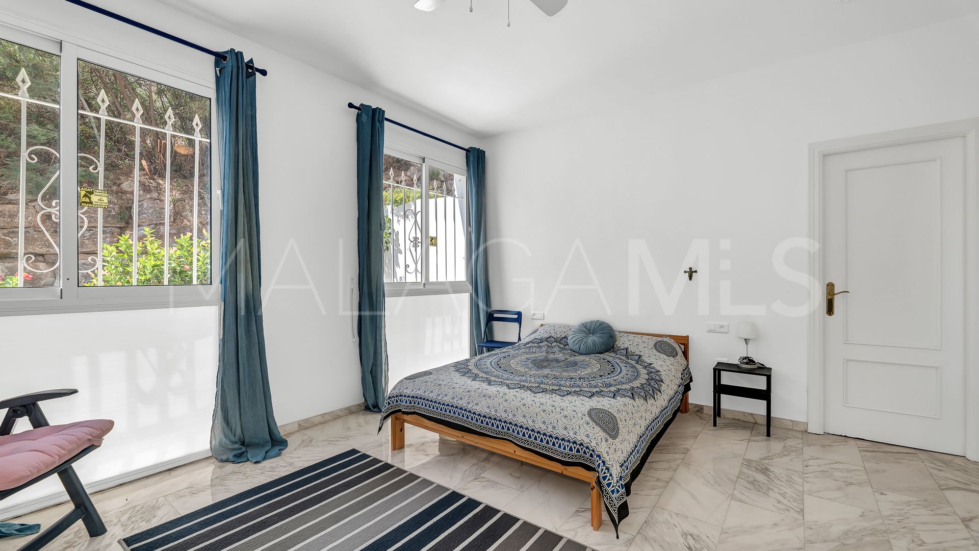 3 bedrooms apartment in Altos de Elviria for sale