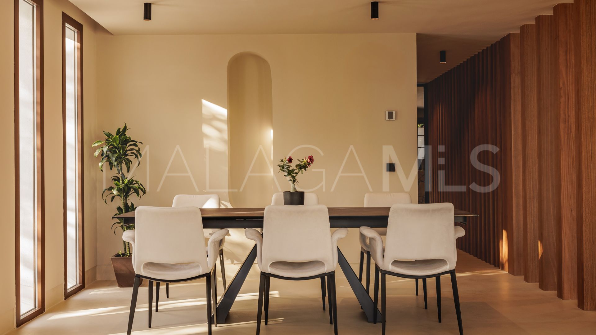Villa for sale in Marbella Golden Mile