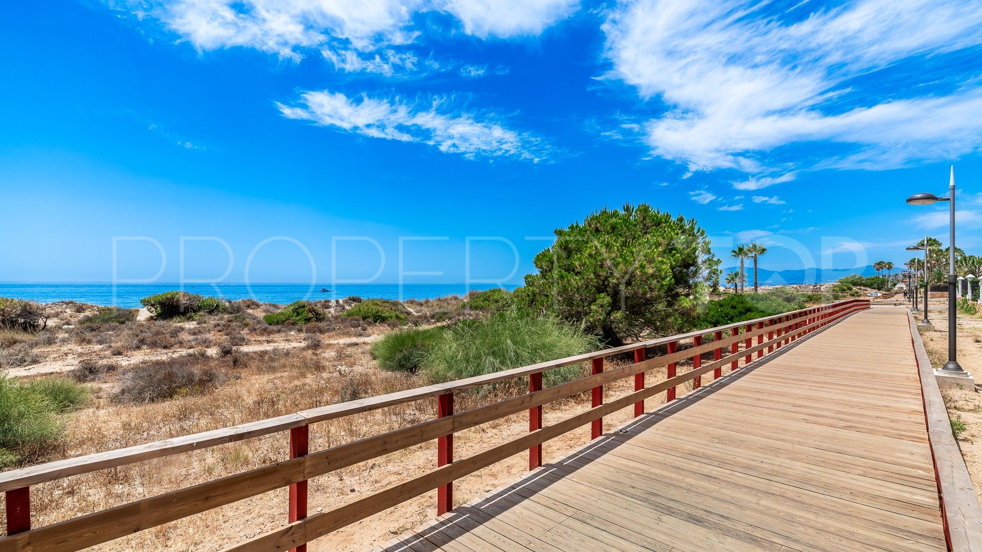 Bahia de Marbella town house for sale