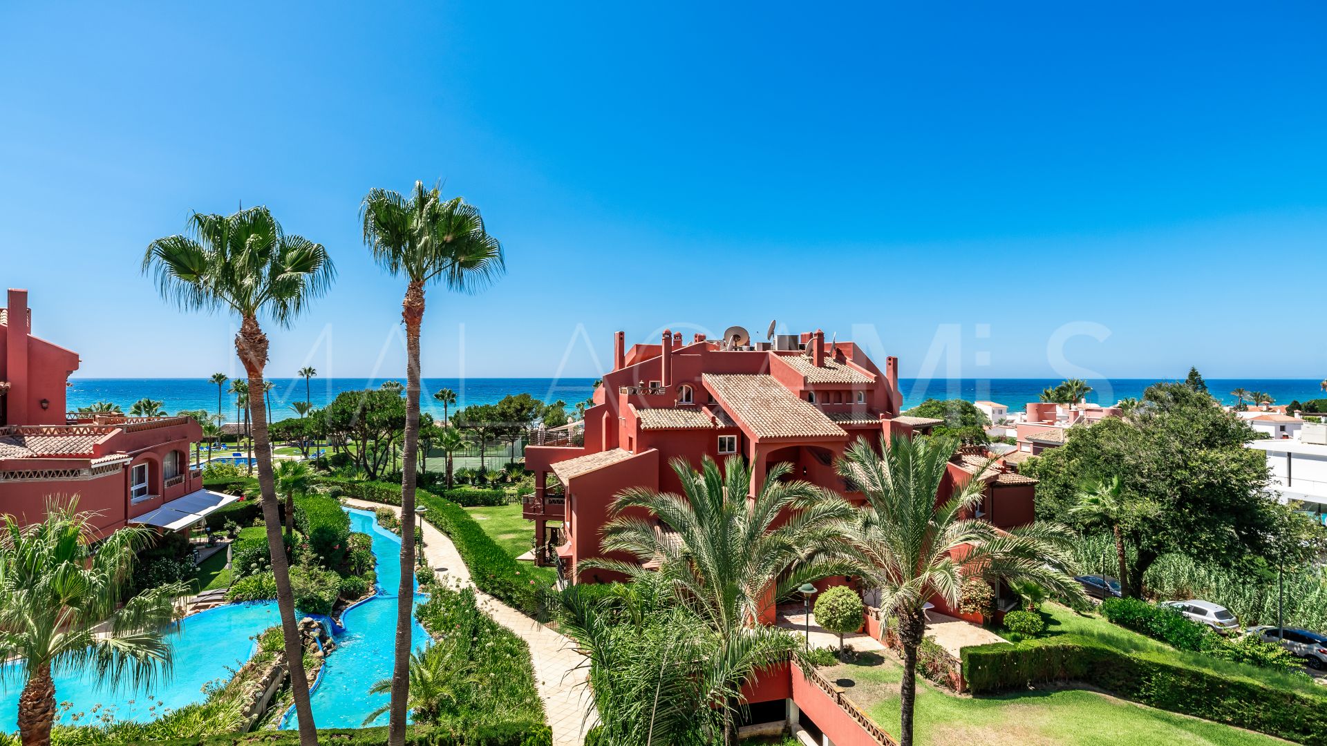 Apartamento for sale with 2 bedrooms in Elviria