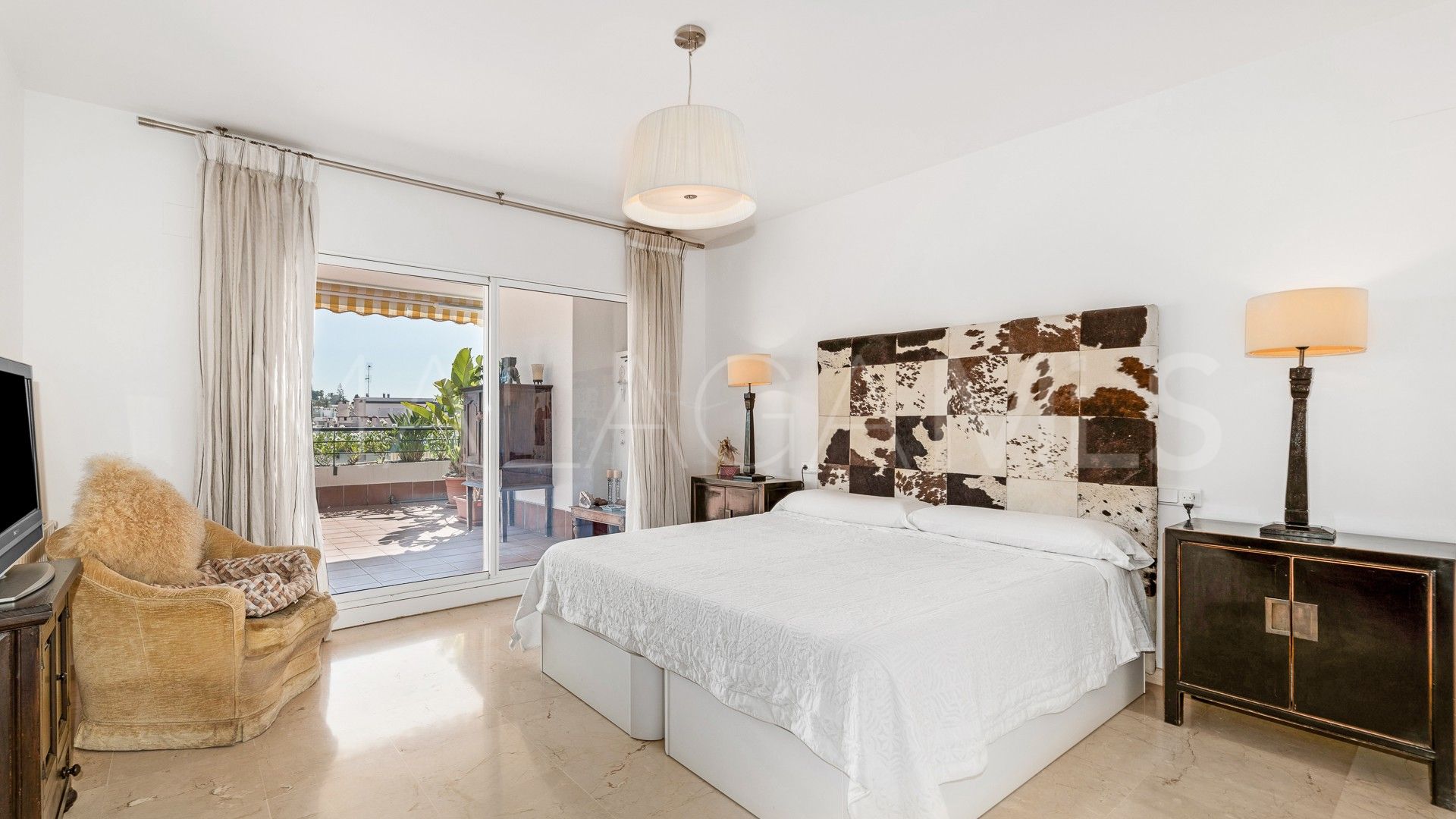 Duplex for sale in Guadalmina Alta