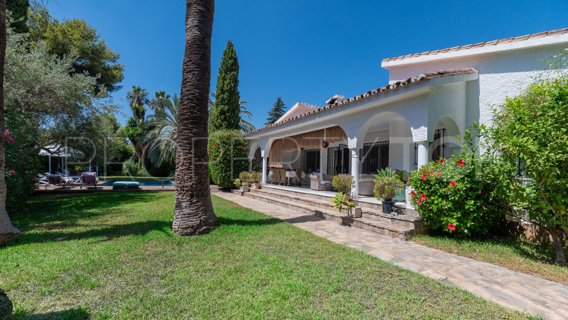 Comprar villa en Marbella Ciudad