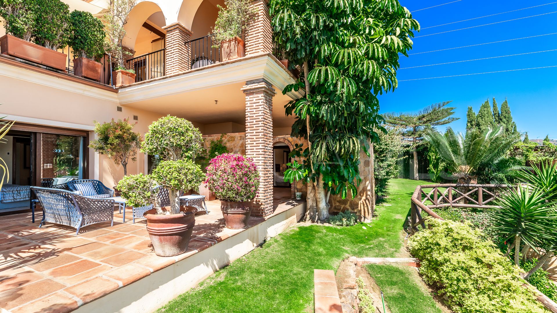 Villa for sale in Hacienda las Chapas