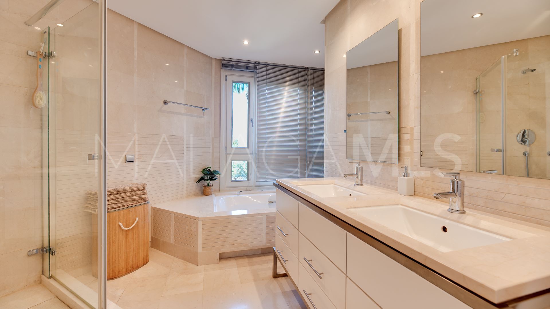 Atico for sale with 3 bedrooms in Mansion Club