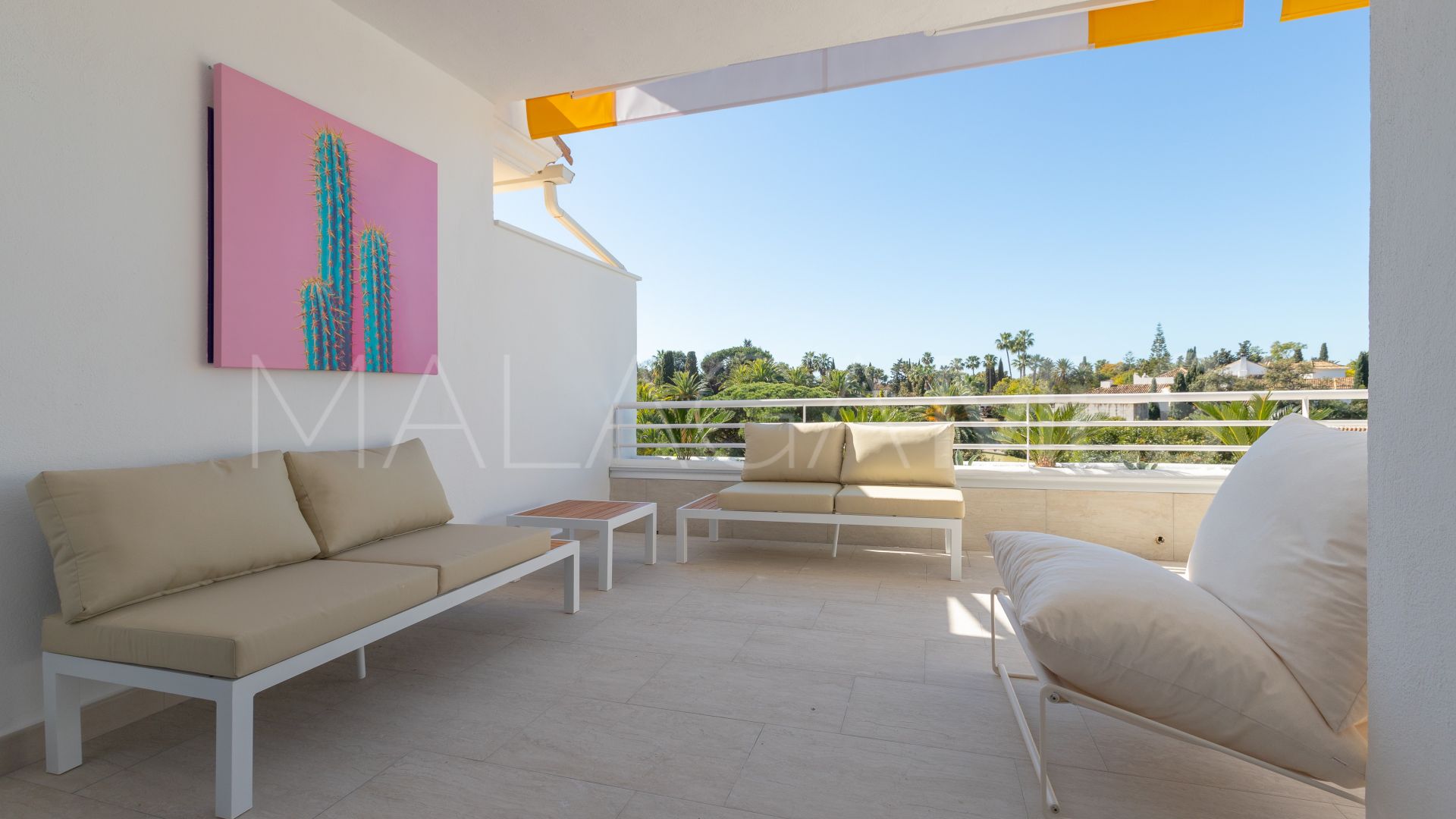 Apartamento for sale in Guadalmina Baja with 4 bedrooms