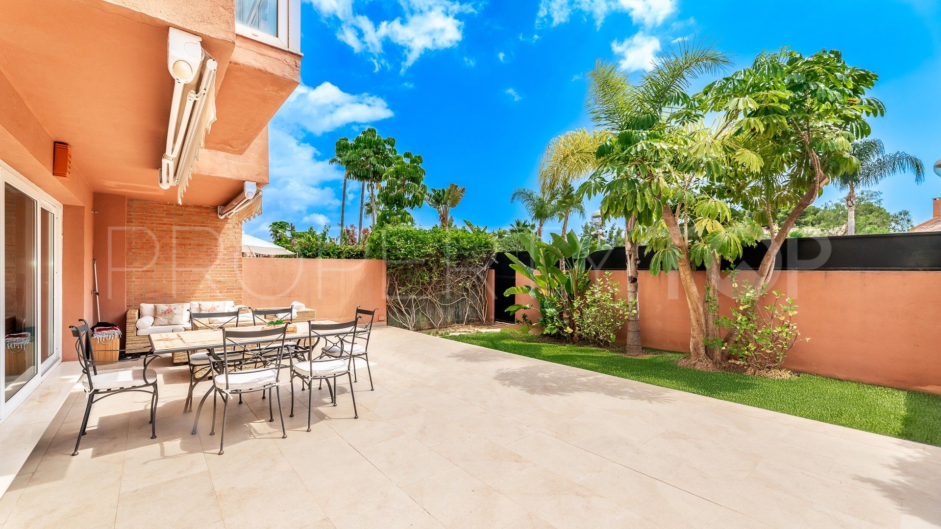 Buy Los Monteros 4 bedrooms semi detached house