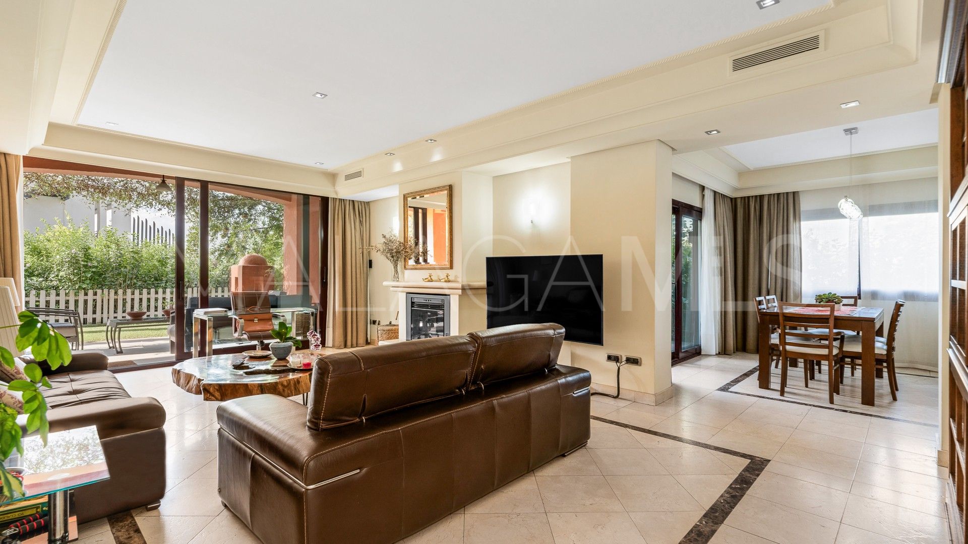 Pareado for sale with 4 bedrooms in Monte Marbella Club