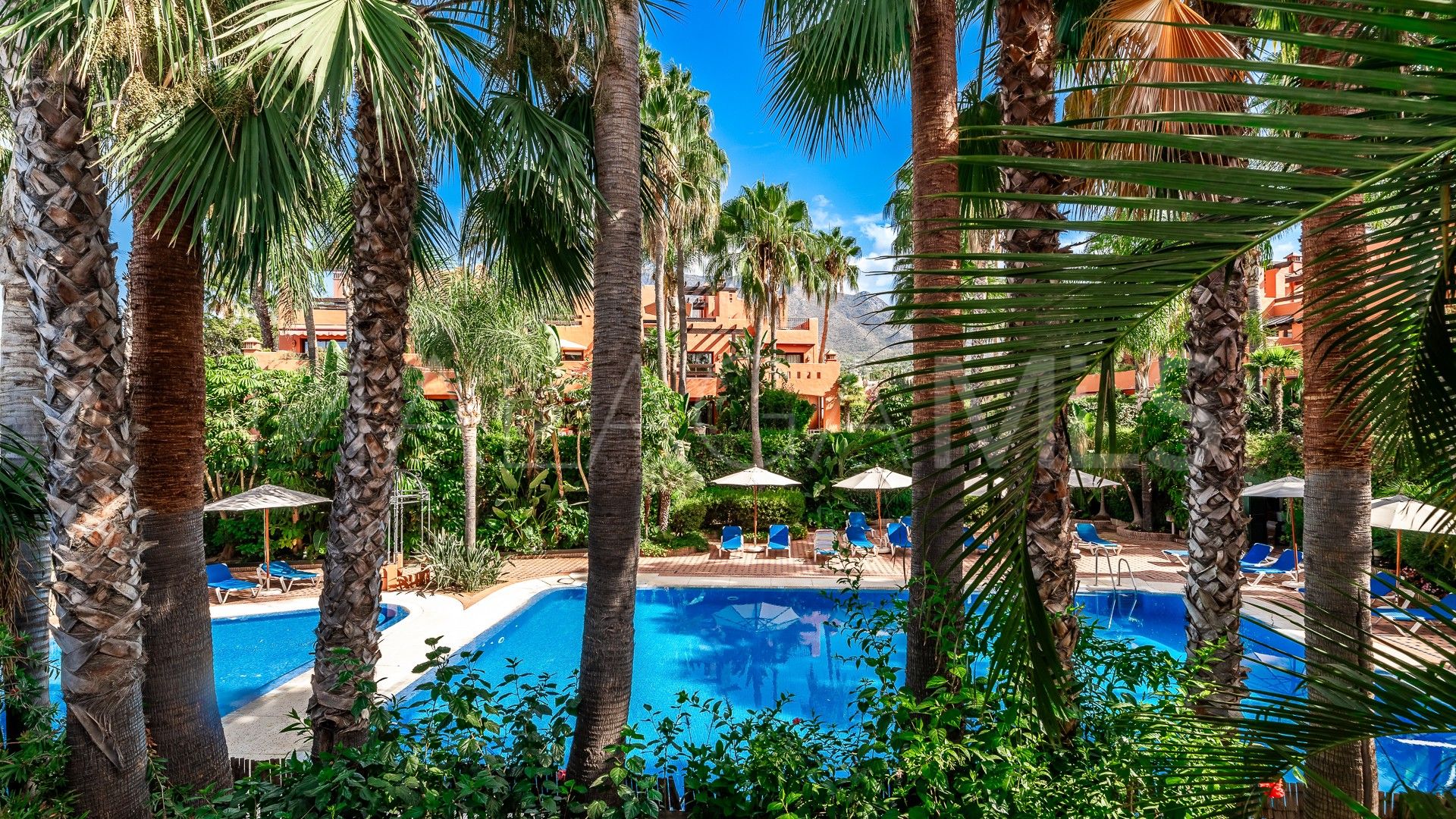 Doppelhaushälfte for sale in Monte Marbella Club