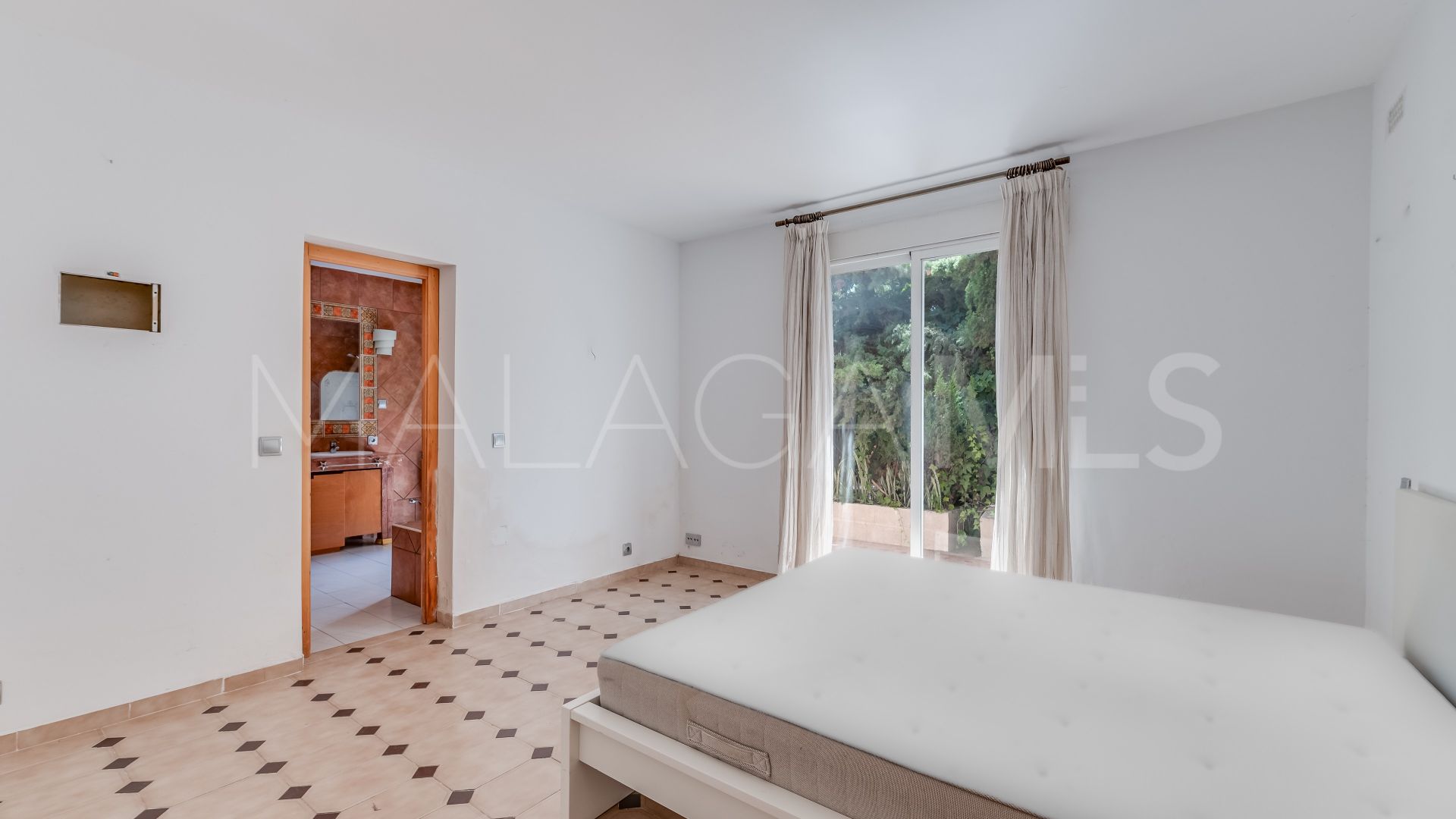 Villa a la venta in Rio Real de 4 bedrooms