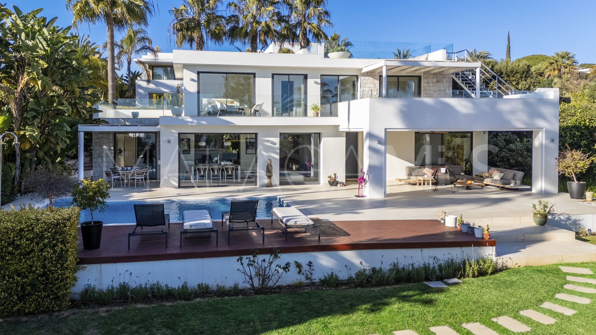 Villa for sale in Marbesa