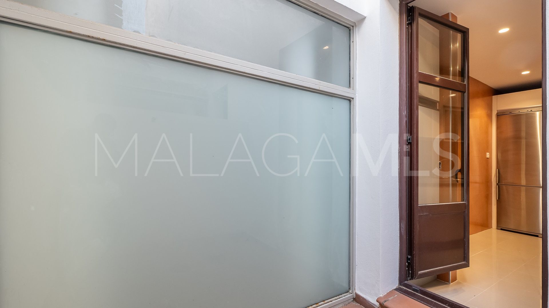 Apartamento with 2 bedrooms a la venta in Nueva Andalucia